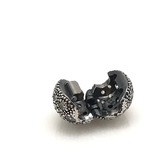 Pandora Cosmic Star Clip Charm - Picture 3 of 5